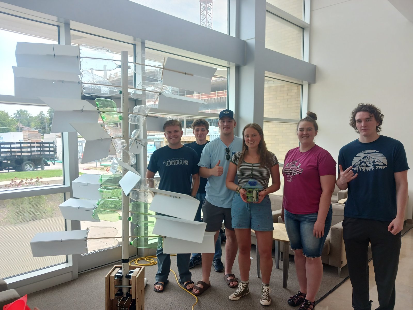 MEGN 301 student wind turbine design and build